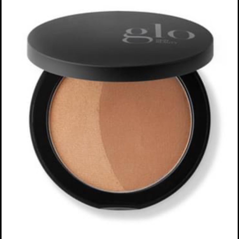 GLO mineral bronzer